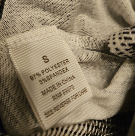 Eden & Olivia Ivory/Grey Plaid Button Shirt Small NWT - Picture 4 of 4